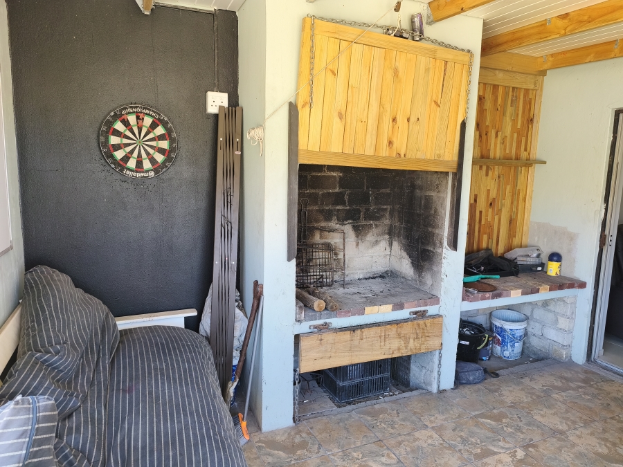 3 Bedroom Property for Sale in Perlemoenbaai Western Cape